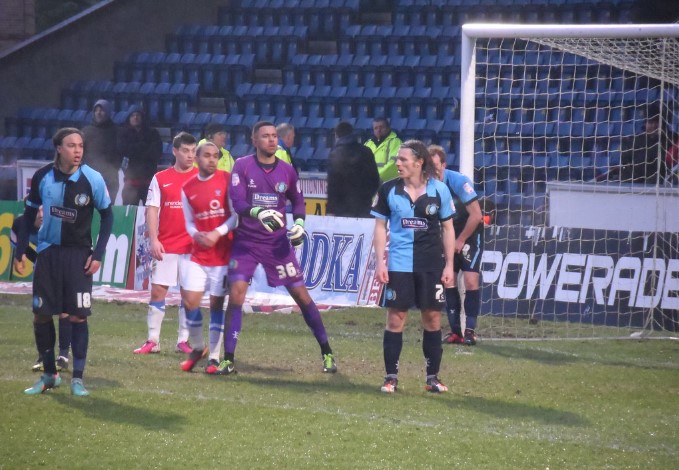 Soi kèo Wycombe Wanderers vs York City chuẩn thắng