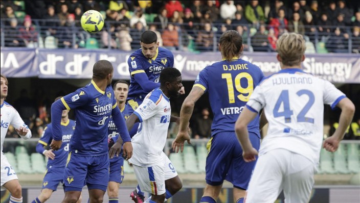 Soi kèo Ý trúng lớn Hellas Verona vs Monza 