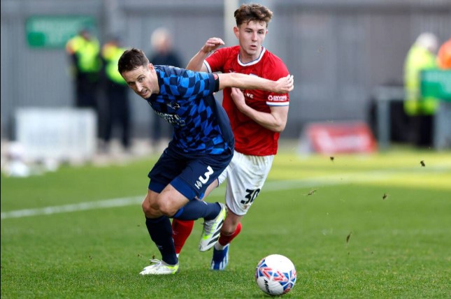 Soi kèo bóng đá Crewe Alexandra vs Dagenham & Redbridge