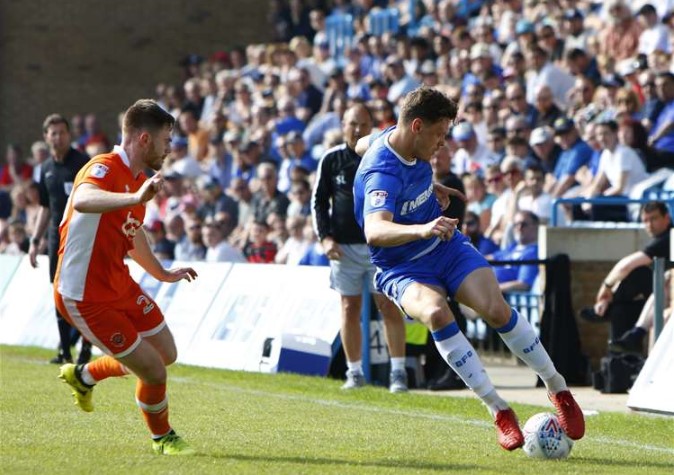 Soi kèo tỷ số trực tiếp Gillingham vs Blackpool chuẩn thắng